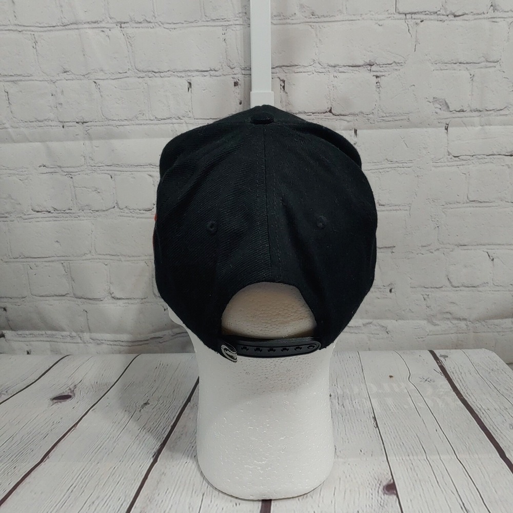 Ecko Unltd Men's Flat Bill Adjustable Snap Back Baseball Hat Black &Red - Picture 4 of 7
